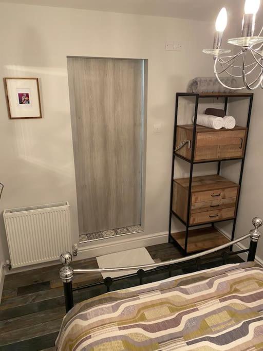 Mumbles - Modern Apartment With Panoramic Sea Views Oystermouth Zewnętrze zdjęcie